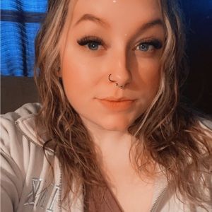 Meet your Posher, Georgia